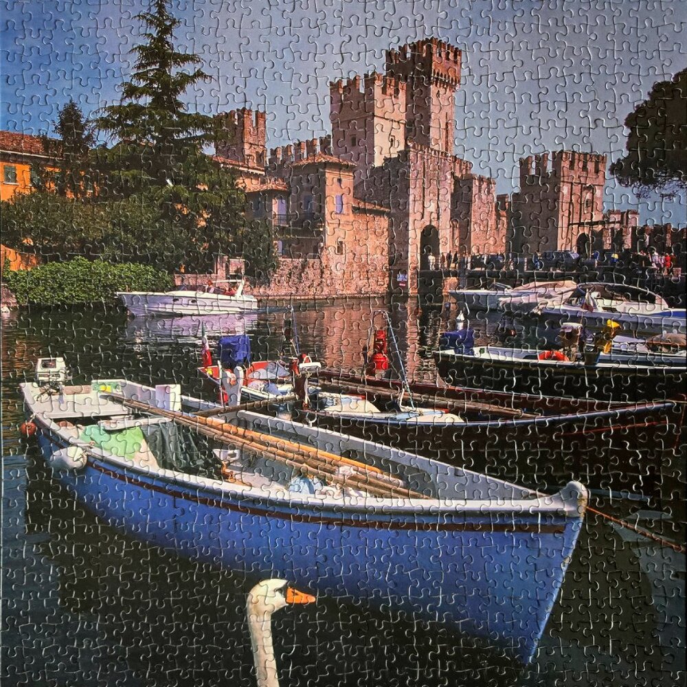 Scaliger Castle, Lake Gardas, Italy, 1000 piece puzzle, Mega Brands